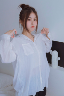 娇妻玩4p被3个男子伺候91